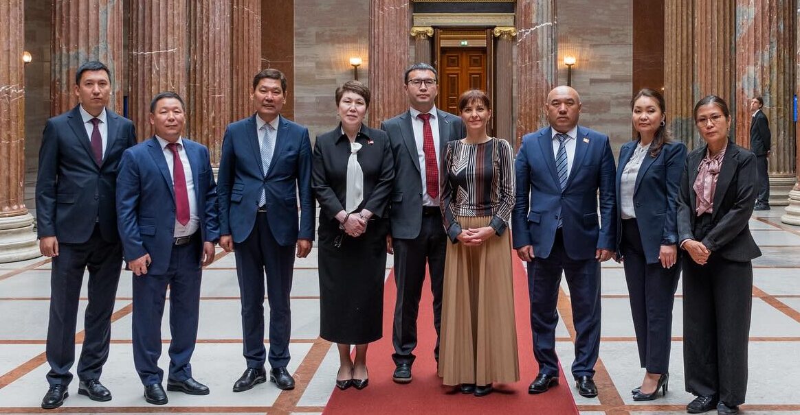 Kirgisische Delegation auf Besuch im Österreichischen Parlament