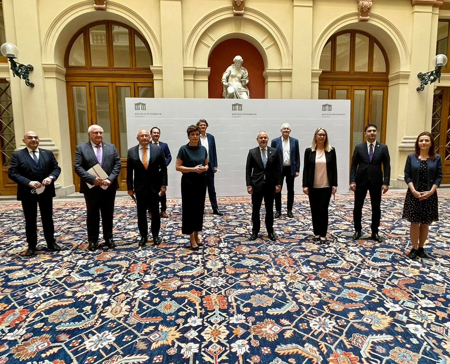 Bild Politik Transparent