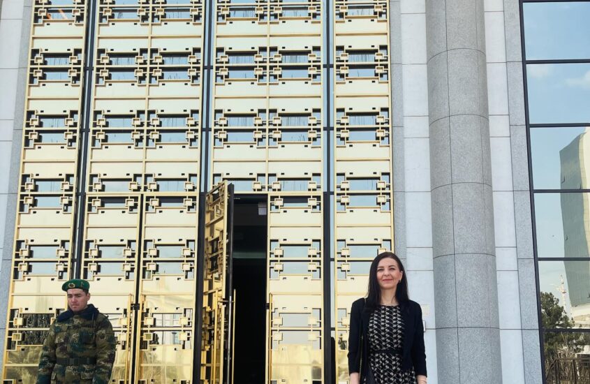 Ewa Ernst-Dziedzic auf Auslandsreise in Turkmenistan im Rahmen der parlamentarischen Freundschaftsgruppe.
