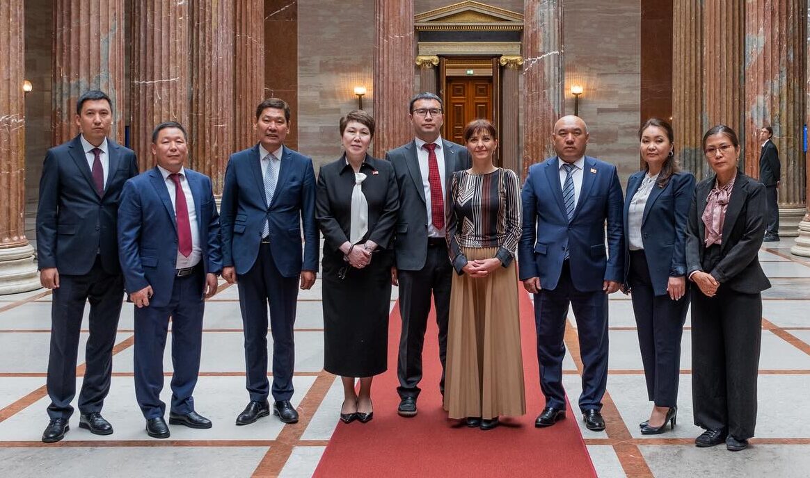 VERTIEFUNG DER BILATERALEN GESPRÄCHE